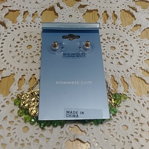Deep green and gold nine west Earrings NWT - Picture 3 of 4